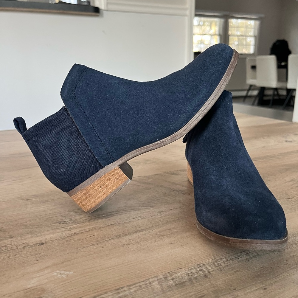 Tom’s Navy Suede low heel ankle boots (dahlia bootie)